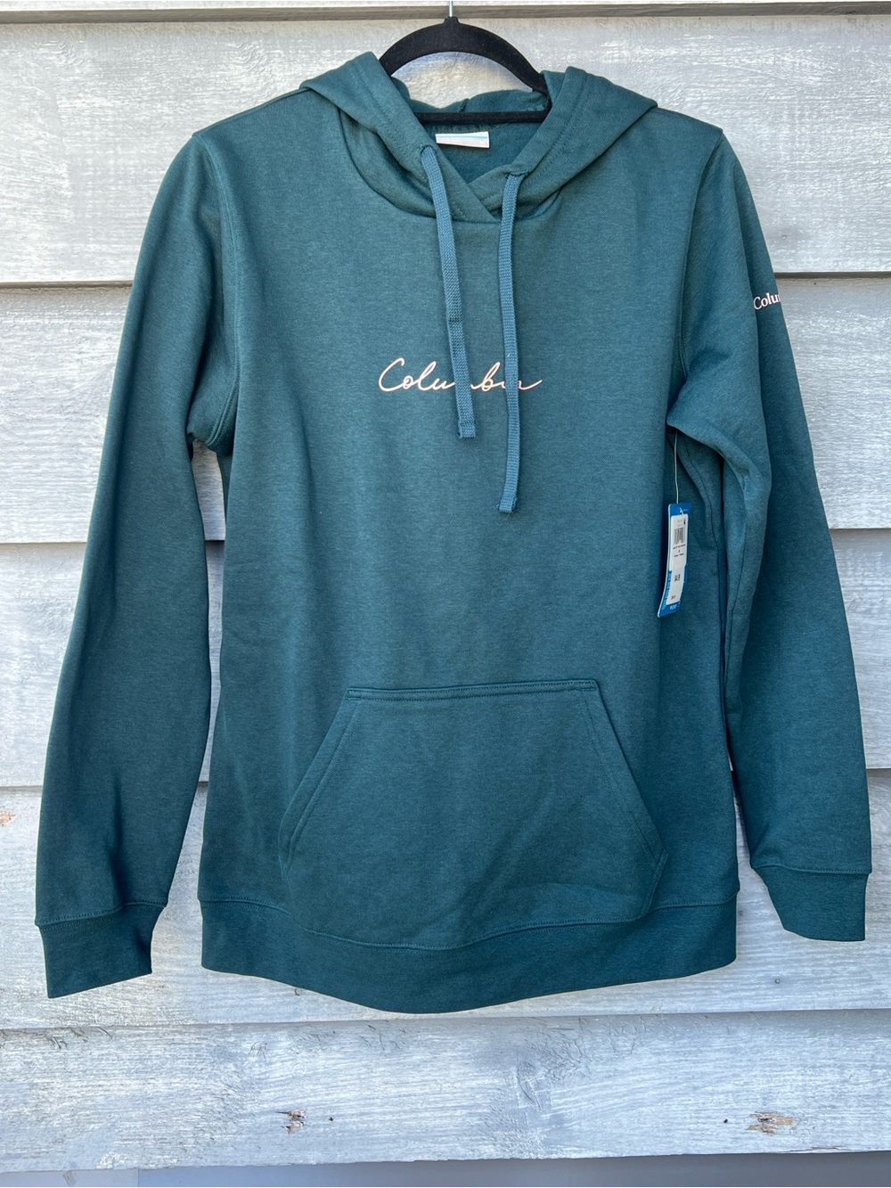 Columbia Women's Teal Pullover Hoodie Logo. Size Medium  NEW The color is a Teal